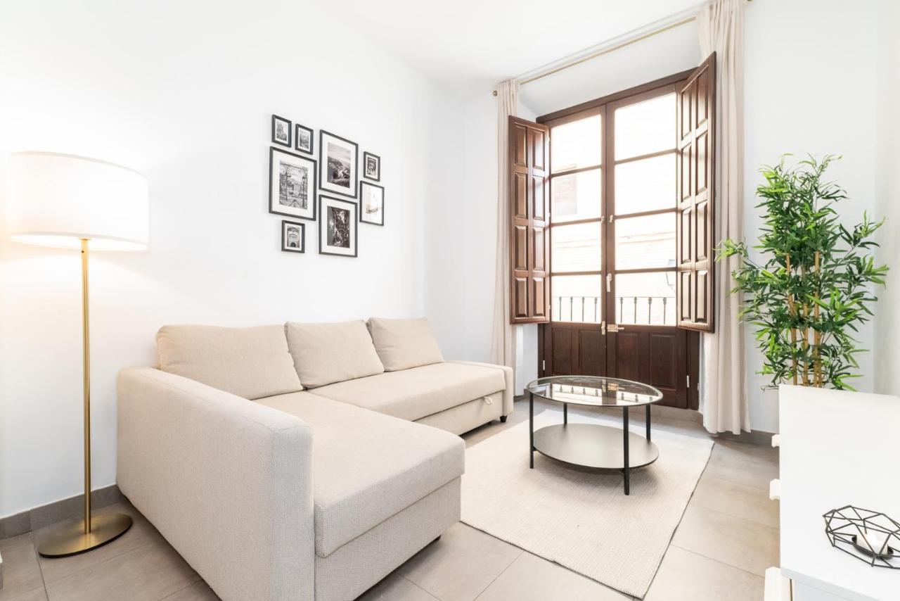 Moderno Apartamento Centro De Granada 2 Kültér fotó